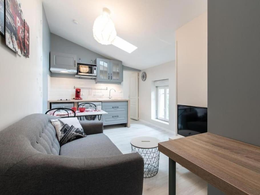 Le Paris Eiffel - Cosy En Plein Centre Apartment *